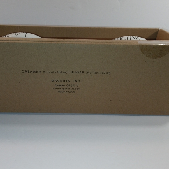 New in the box Rae Dunn Piglet Creamer and Sugar Set - Picture 10 of 10